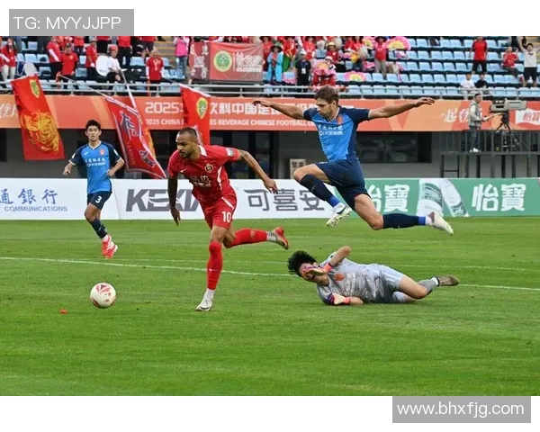 赛后复盘:北京街舞队与成都街舞队的团队协作与战术分析